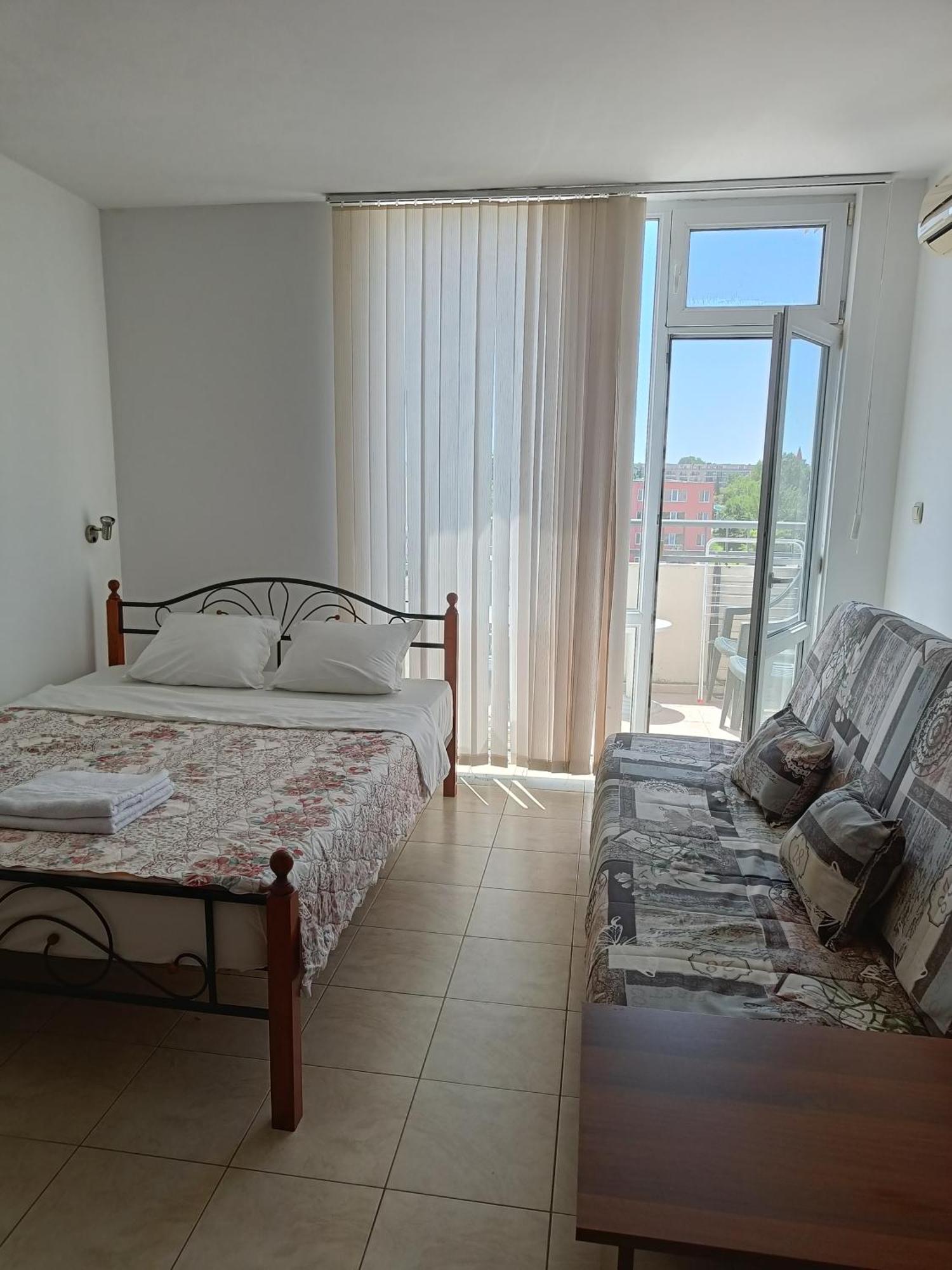 Rose Residence Pantai Sunny Luaran gambar